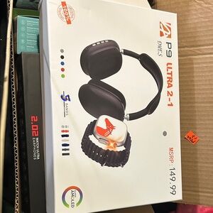 2-1 Smartwatch with Black Band